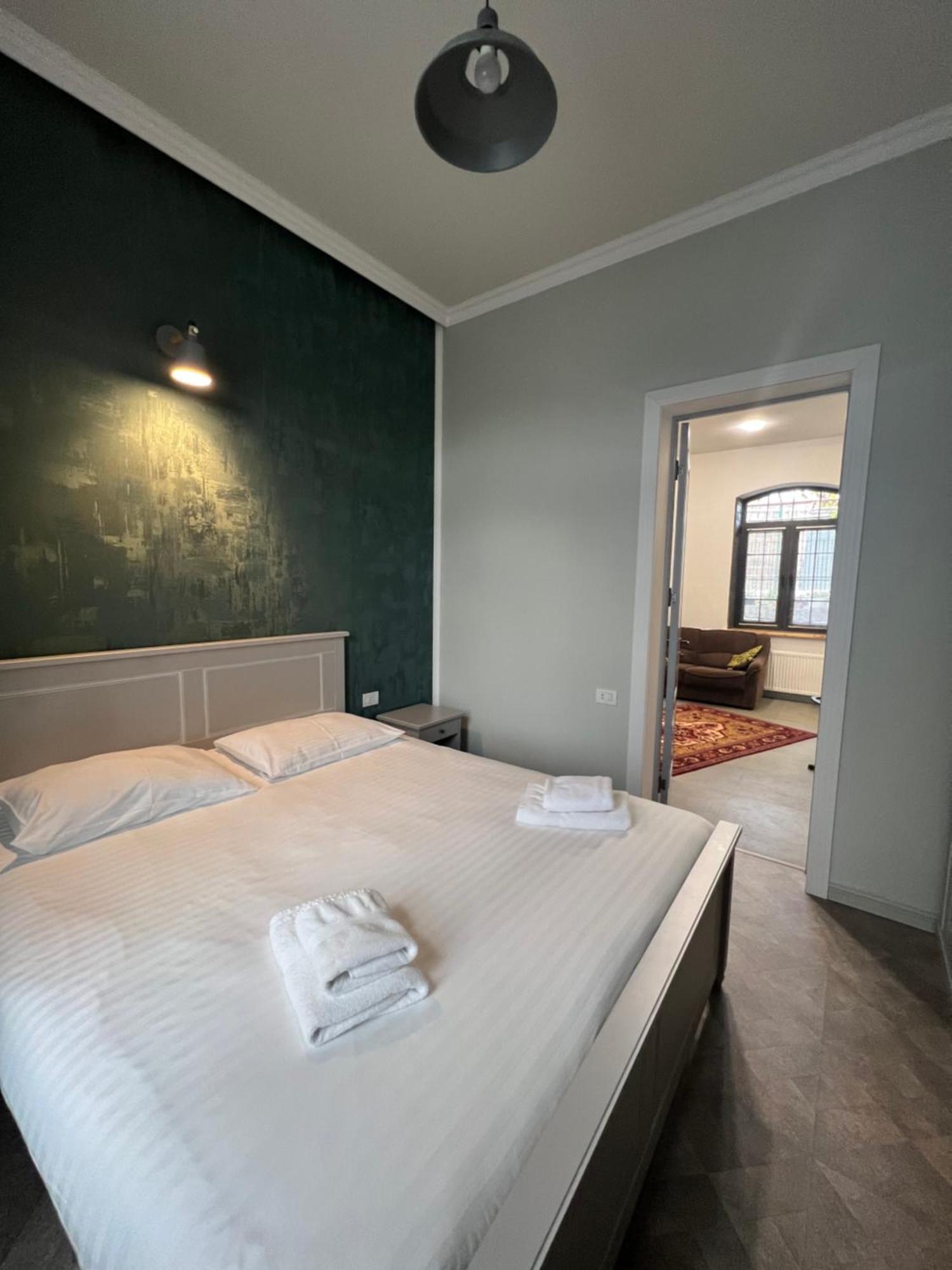 JINJOTEL Boutique Hotel Gyumri Extérieur photo