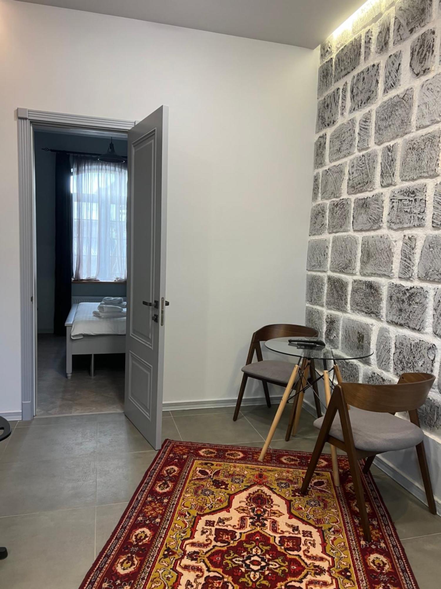 JINJOTEL Boutique Hotel Gyumri Extérieur photo